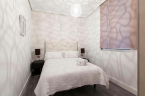 Apartamentos Day Madrid CALLAO Centro Gran Via Sol Malasaña